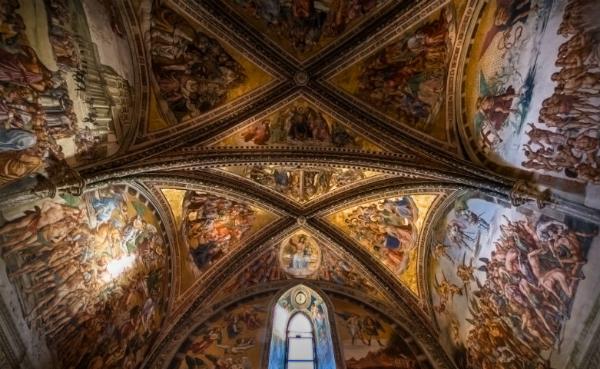  Duomo di Santa Maria Assunta in Cielo 