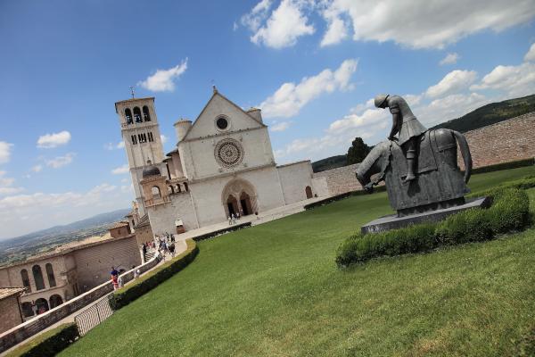  Basilica di San Francesco ad Assisi 