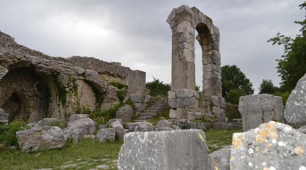  Carsulae Archaeological Park, Terni 