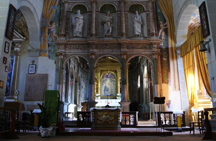 View of the main chapel, where the miraculous painting is kept.