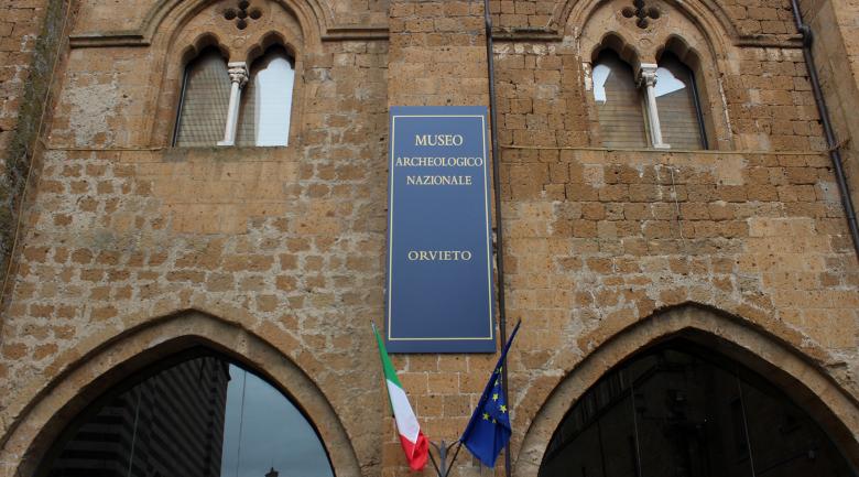 Immagine: Facade of the Papal Palace of Martin IV, through which you enter the National Archaeological Museum of Orvieto. 