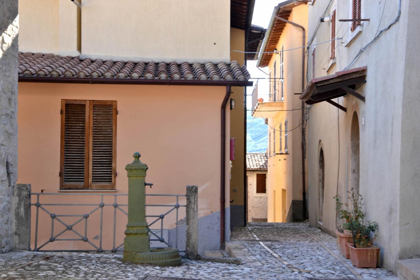 Castelvecchio di Preci