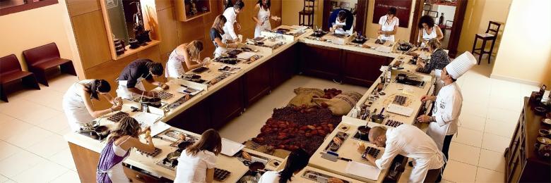 Titolo: The Perugina School of Chocolate and the House of Chocolate 