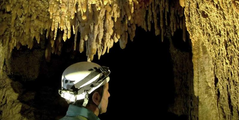 Titolo: Speleologia alla Cascata delle Marmore