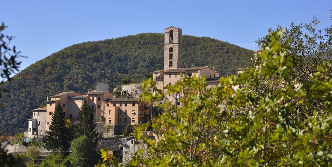 Escursione in Valnerina da Cerreto di Spoleto a Poggiodomo