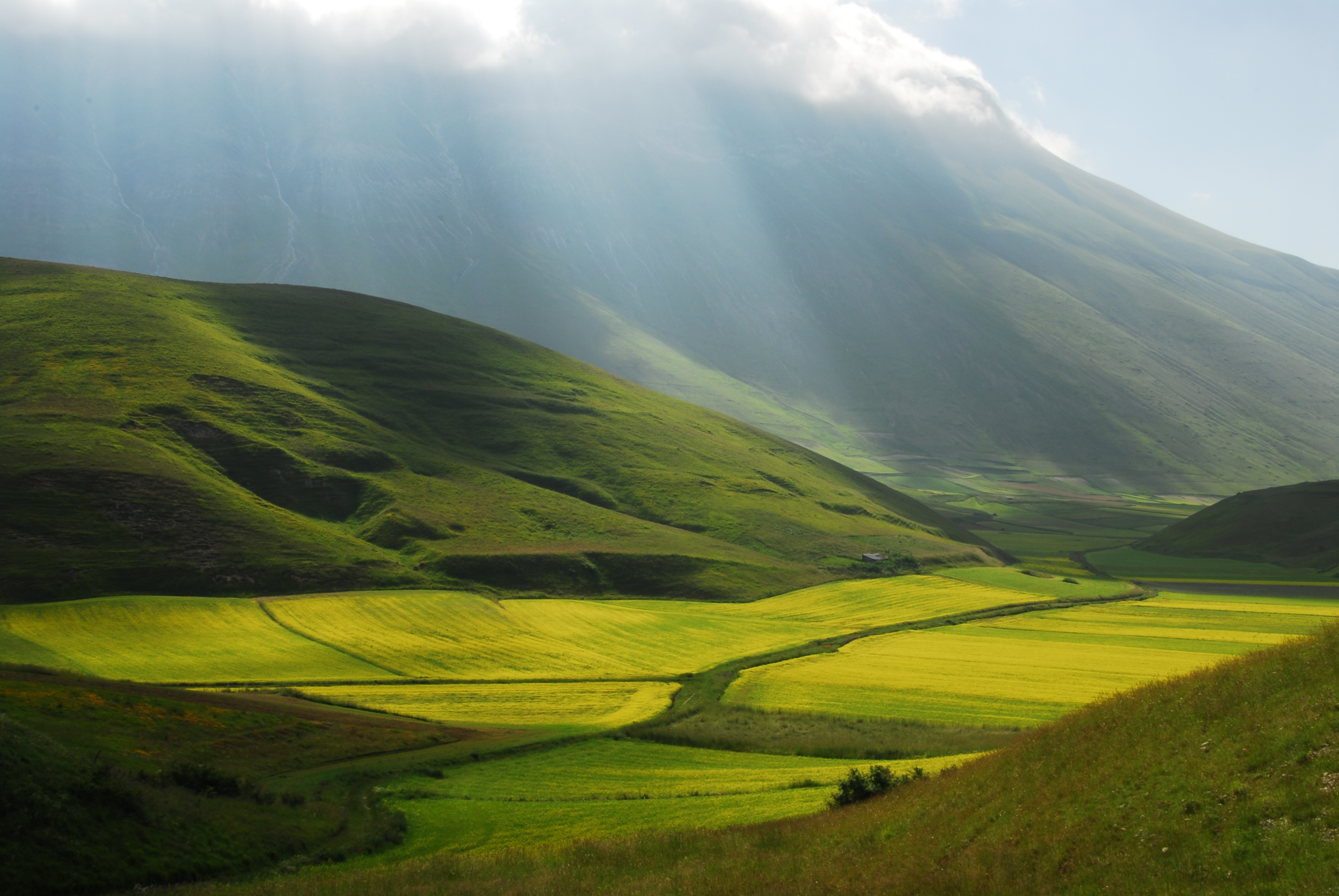 Mountain biking in Castelluccio