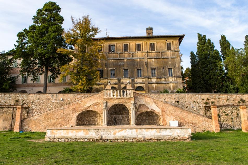 Trevi, history, art and local products