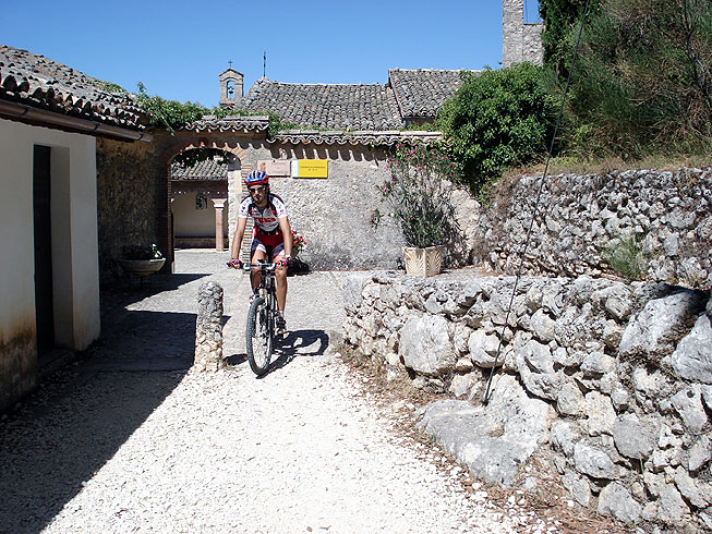 Spoleto et le Bois Sacré de Monteluco