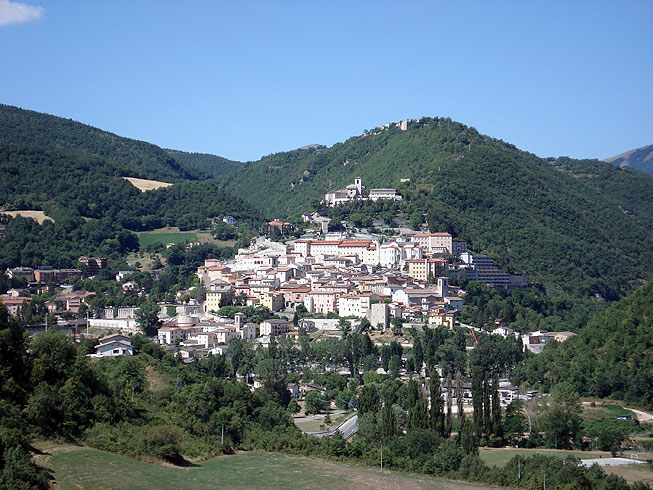 Cascia: prati e boschi sui monti di Santa Rita