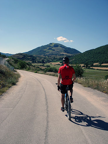 Cascia: prati e boschi sui monti di Santa Rita