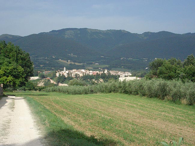 Auf den Monti Martani und in der Stadt der Zwei Welten