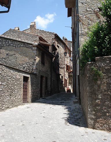 Da Orvieto a Todi intorno al Lago di Corbara