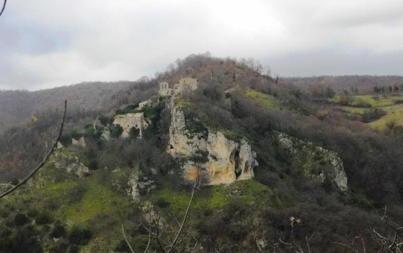 Titolo: Borgo Fantasma di Scoppio