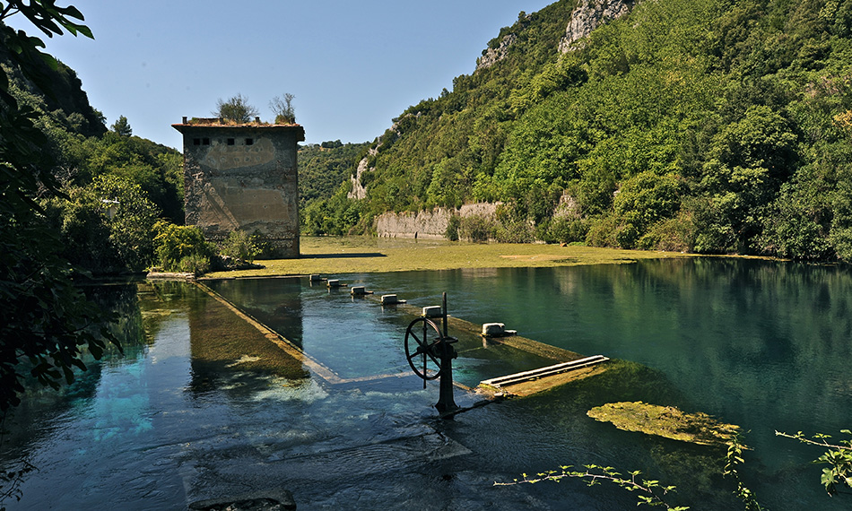 The ancient port of Stifone