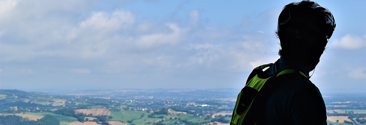 Titolo: Media Valle Tour - Cycling in the open countryside between Deruta and Marsciano