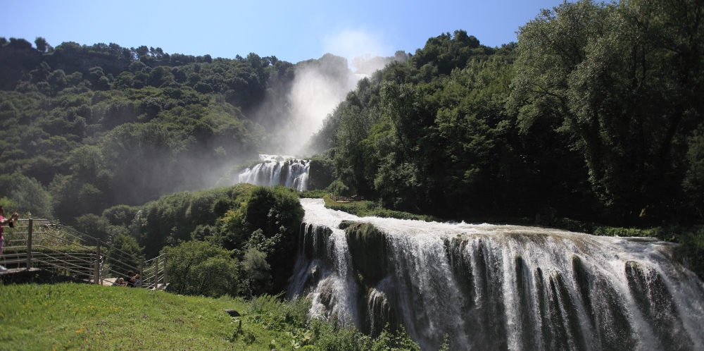 Cycling to the Marmore Waterfall and Piediluco