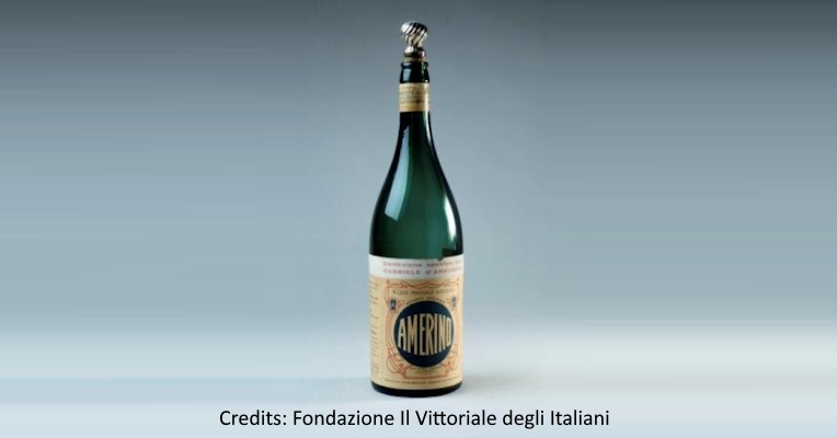 Acqua Amerino bottle customised for Gabriele D’Annunzio. Archive: Il Vittoriale degli Italiani Foundation