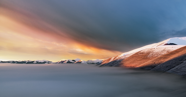 Pian Grande and the ridges of the Sibillini Mountains Park in the background